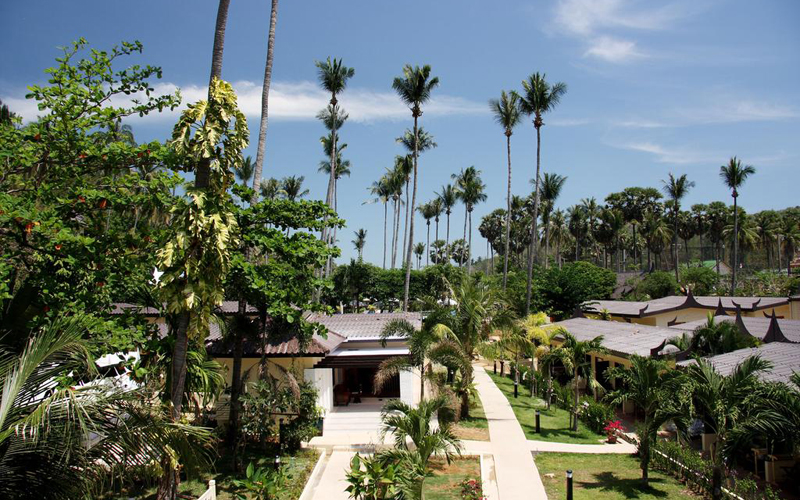ALLE SEIZOENEN NAIHARN PHUKET