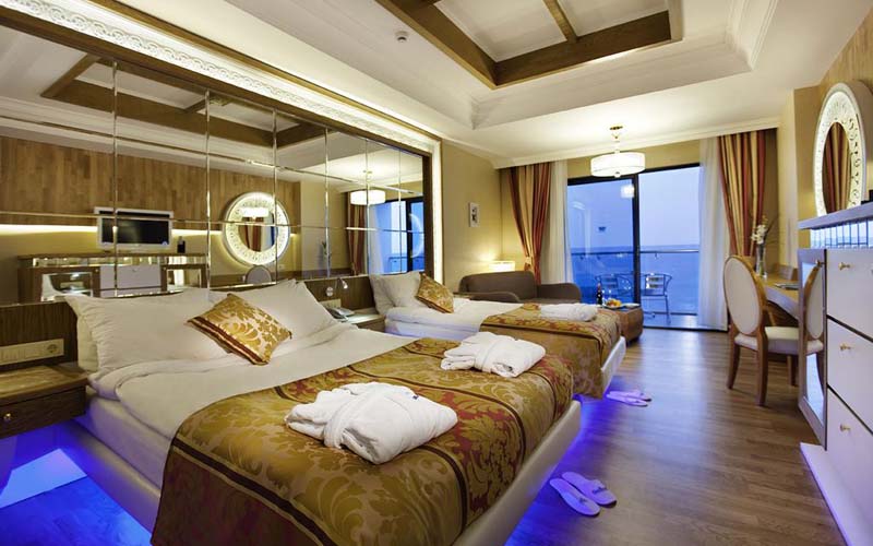 GRANADA LUXE RESORT OKURCALAR