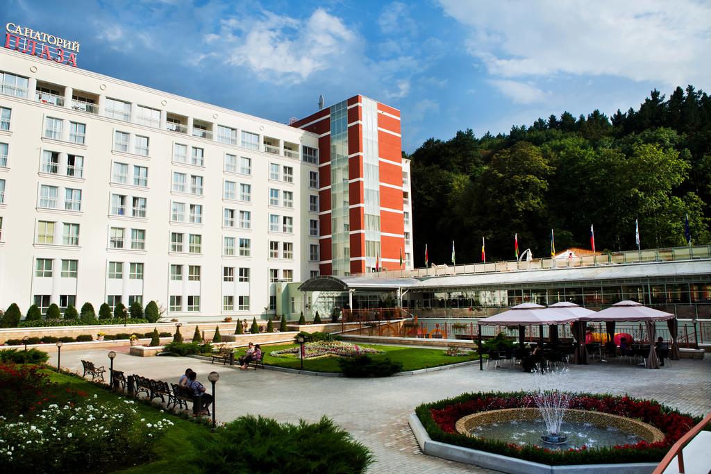Плаза