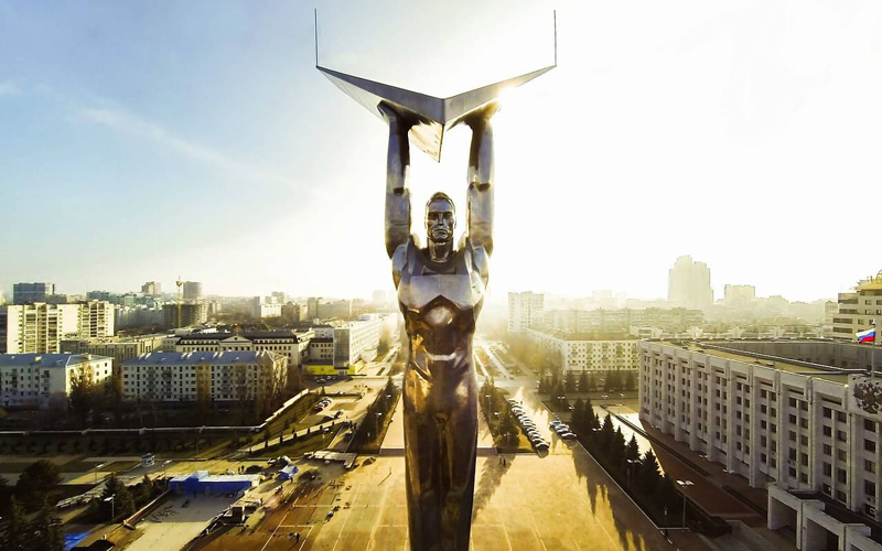 GLORY MONUMENTAS