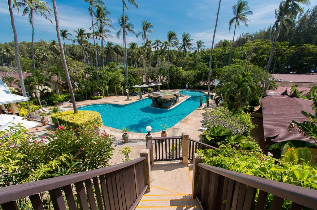 SVE SEZONE NAIHARN PHUKET