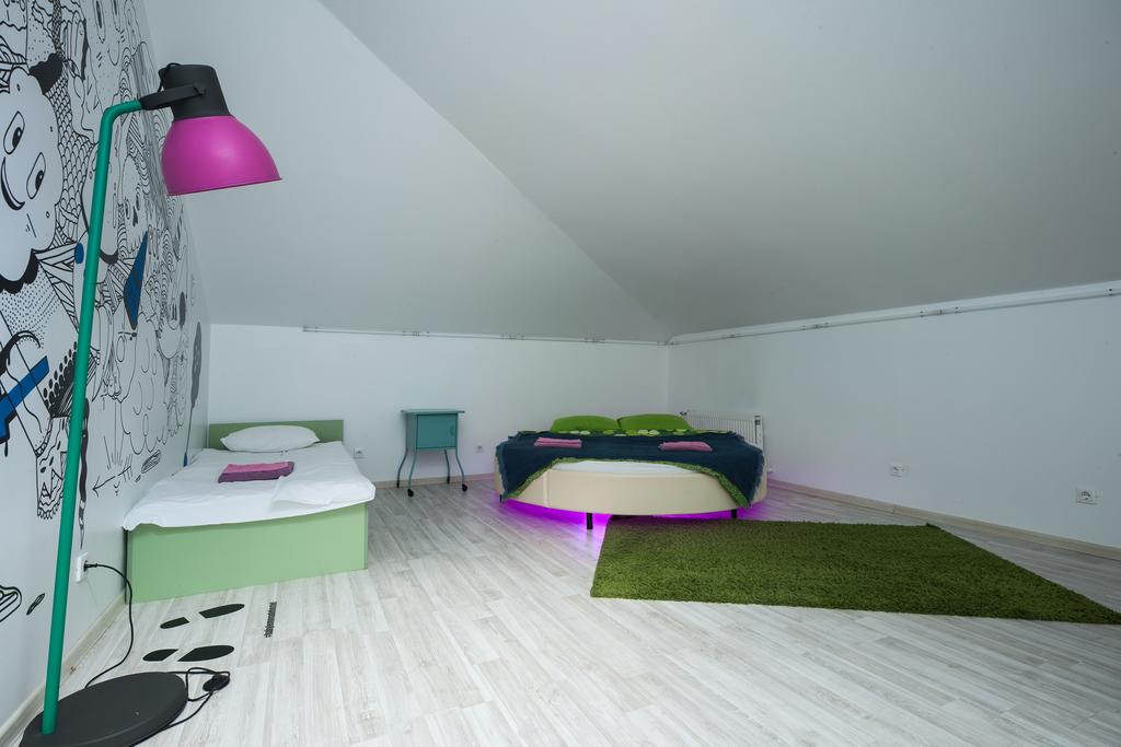 Hostel Baby Lemonade