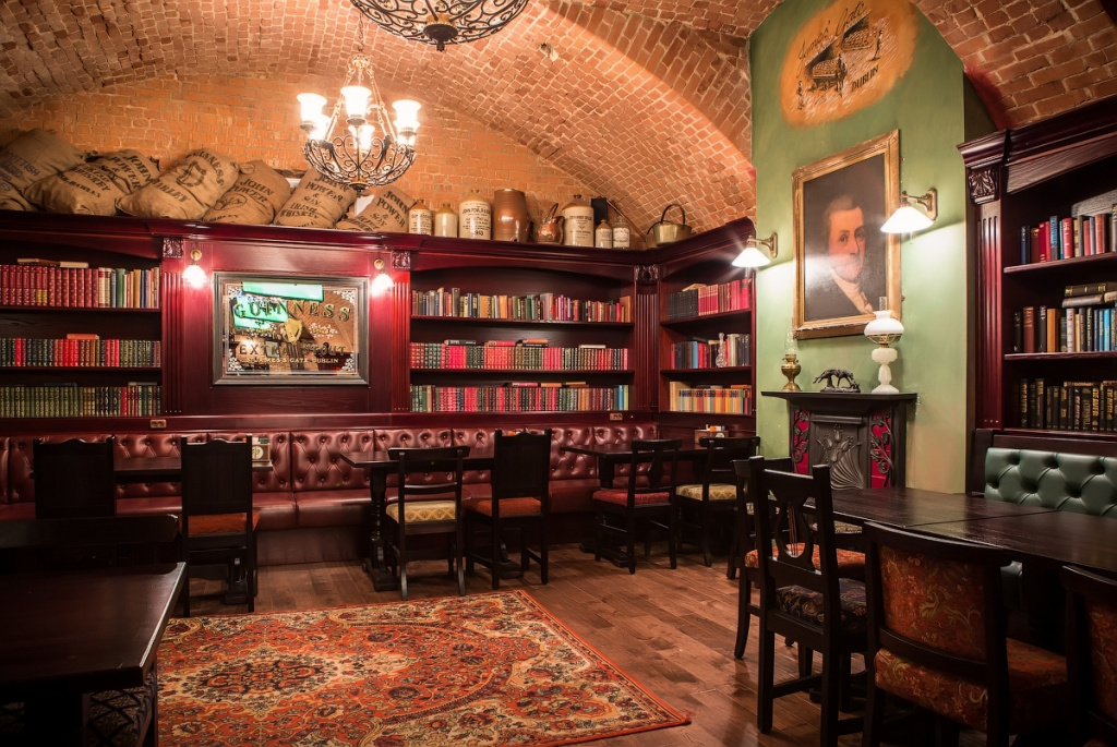 Tap and Barrel Pub