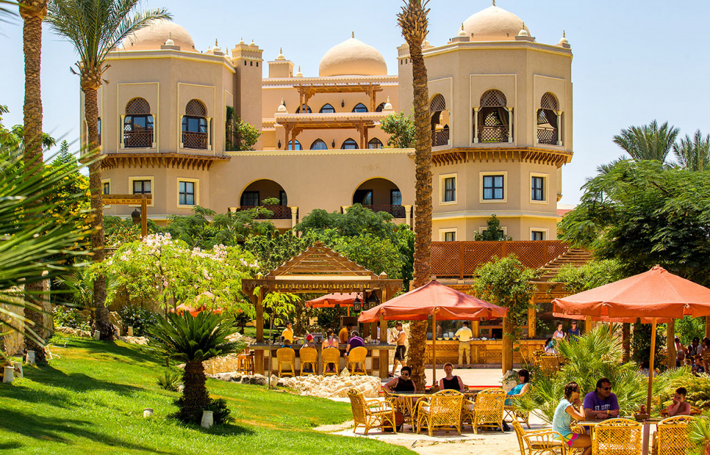 SERENITET MAKADI BEACH-1.jpg
